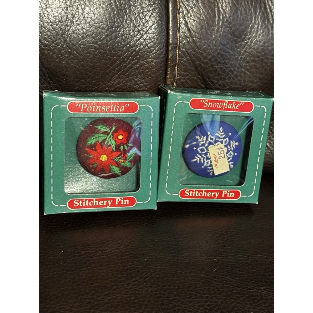 Hallmark Vintage Christmas Stitchery Pins NIP 1985 Needlepoint